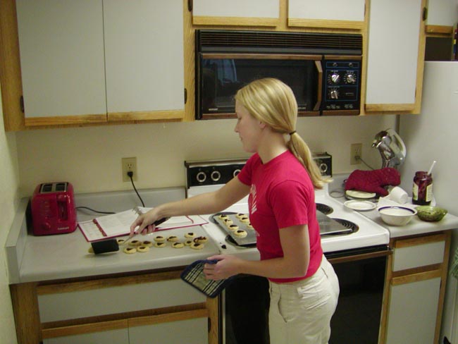 Amy baking 3 - nov 9 2004