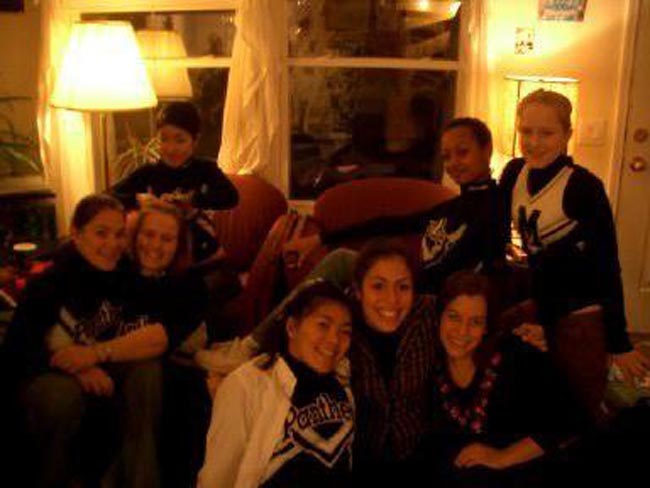 midd cheer - getting ready