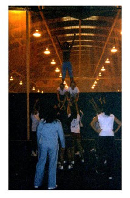 midd cheer - i'm the middle right